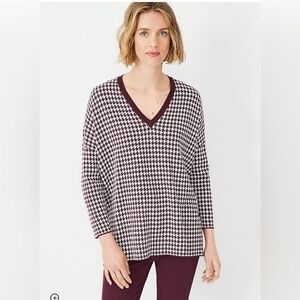 Ann Taylor Burgundy Houndstooth Easy V-Neck Tunic‎ Sweater Size XXL